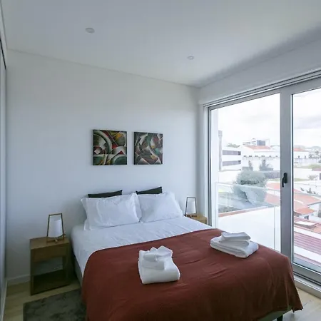 Azores - Casas Da Ladeira * Ponta Delgada (Sao Miguel)