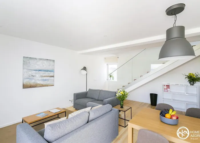 Azores - Casas Da Ladeira * Ponta Delgada (Sao Miguel)