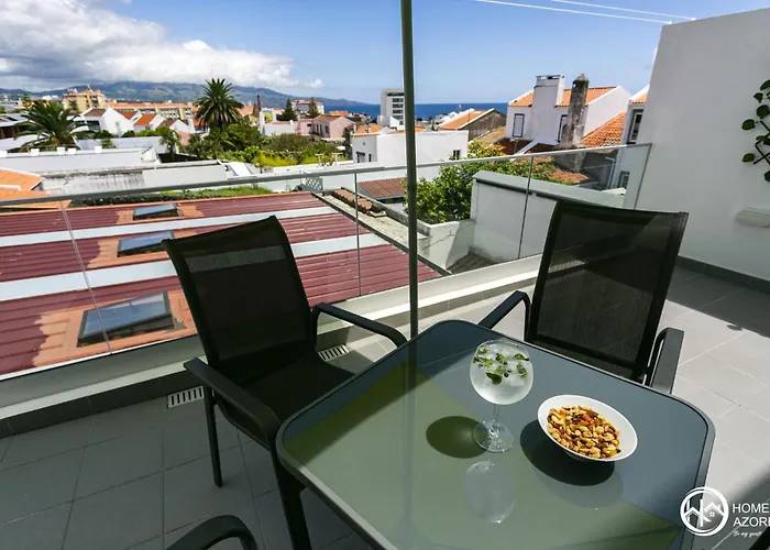 Azores - Casas Da Ladeira * Ponta Delgada (Sao Miguel)